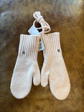 NWT Lululemon Alpaca Wool Blend Mittens with String M/L Heathered Blissful Pink